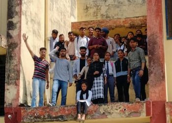 बड़ी खबर: सरकारी डिग्री कॉलेज में परीक्षा शुरू होने से पहले छात्र छात्राओं ने किया बवाल। जानिए पूरी खबर