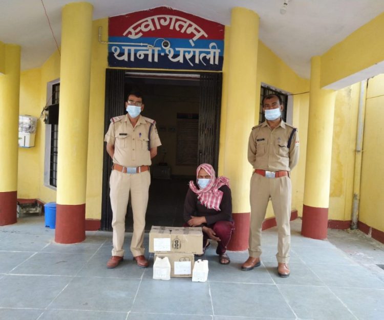 क्राइम : दो पेटी अवैध शराब के साथ एक अभियुक्त गिरफ्तार।