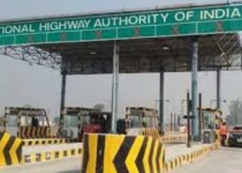 बुरी खबर : पेट्रोल व डीजल के बाद बढ़ा टोल टैक्स। जानिए नयी कीमते