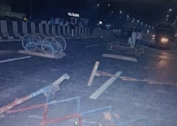 अपराध: होली की जमीन को लेकर विवाद।मौके पर पहुंची पुलिस। पर किया पथराव।