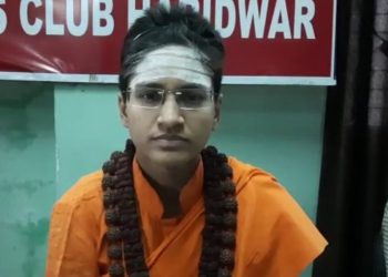 बड़ी खबर : गुरु को बचाने के लिए माता पिता को जेल भिजवाना चाहती है कथित दुष्कर्म पीड़िता।