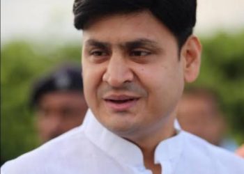 बिग ब्रेकिंग : नैनीताल पूर्व विधायक संजीव आर्य पर हुआ हमला।