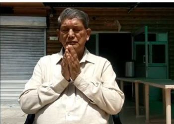 बिग ब्रेकिंग : पूर्व सीएम हरीश रावत ने बिजली कटौती को लेकर किया उपवास।