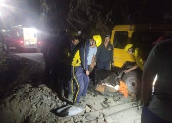 हादसा: देवप्रयाग मोटर मार्ग पर गहरी खाई में गिरा वाहन।एक की मौत