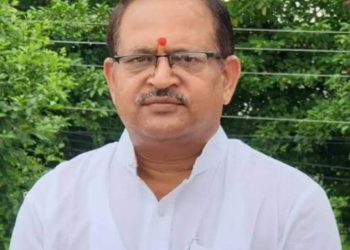 बड़ी खबर : कांग्रेस नेता ने प्रदेश प्रभारी देवेंद्र यादव का किया बचाव कहा कांग्रेस बड़े नेताओं की गुटबाजी से हारी