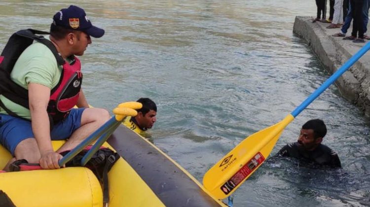 दर्दनाक  : गंगा में डूबा छात्र, परिवार में कोहराम।