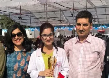 शाबाश उत्तराखंड : फलक जमा ने उत्तराखंड का नाम किया रोशन। एमबीबीएस में बनी टॉपर