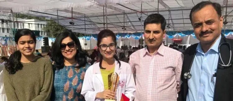 शाबाश उत्तराखंड : फलक जमा ने उत्तराखंड का नाम किया रोशन। एमबीबीएस में बनी टॉपर