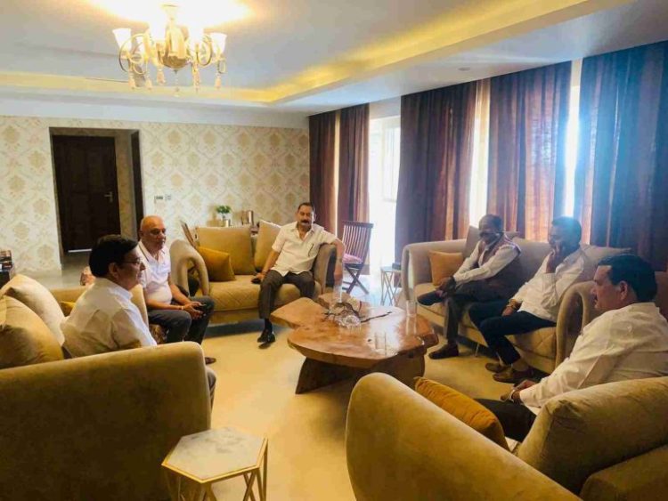 बड़ी खबर: इन नाराज विधायको से प्रीतम सिंह की मुलाक़ात