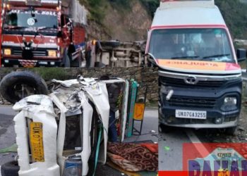 बड़ी खबर: बोलेरो और एम्बुलेंस में भिड़ंत। सवार यात्री गंभीर रूप से घायल