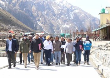 बड़ी खबर: केदारनाथ पहुंचे मुख्य सचिव। निर्माण कार्यों का लिया जायजा
