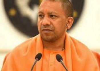 बड़ी खबर: गुरु अवैद्यनाथ और अपने अन्य शिक्षकों को याद कर भावुक हुए योगी।