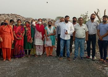 ब्रेकिंग: कूड़ा घर के खिलाफ यूकेडी का जोरदार प्रदर्शन। दिया अल्टीमेटम