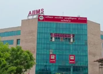 बड़ी खबर: ऋषिकेश एम्स एमबीबीएस के छात्र ने छठी मंजिल से कूदकर की आत्महत्या। मचा हड़कंप