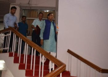 बड़ी खबर: परिवहन मंत्री चन्दन राम दास की सदन के अंदर बिगड़ी तबियत