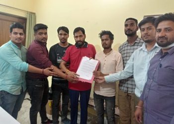 ब्रेकिंग: ऑक्सीजन प्लांट टेक्नीशियनों को यूकेडी का समर्थन