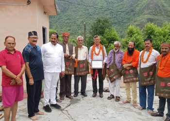 प्रगतिशील जन विकास संगठन ने समाजसेवी दिनेश प्रसाद उनियाल को किया सम्मानित