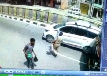 बड़ी खबर: महिला पुलिस एस.आई.को ट्रक ने रौंदा। देखे वीडियो