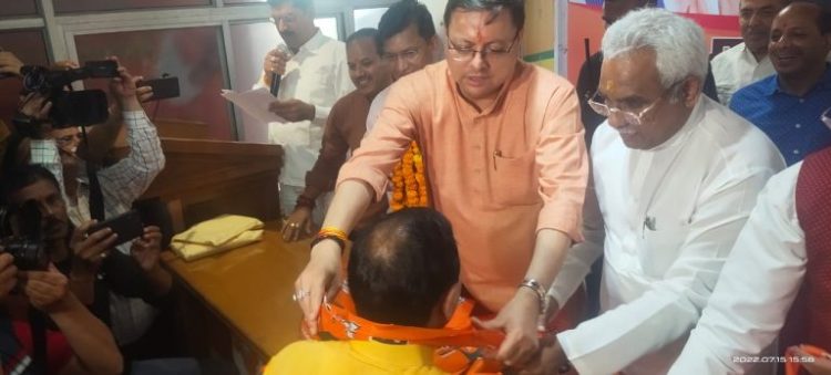 बिग ब्रेकिंग:-पंचायत चुनाव से पहले हरिद्वार में भाजपा की बड़ी सेंधमारी