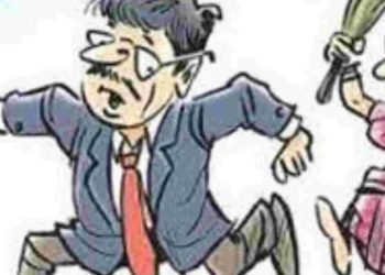 अजब गजब: पत्नी ने बेरहमी से पीटा पति को पड़ोसियों ने बचायी जान…