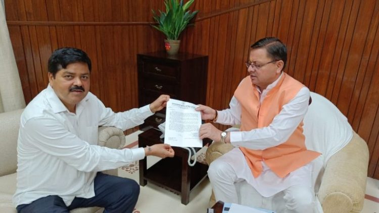 बड़ी खबर :- गणेश गोदियाल ने मंत्री धन सिंह रावत की सीएम से की शिकायत। की ये बड़ी मांग