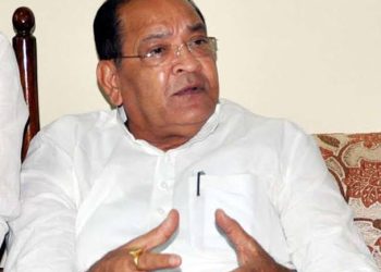 क्रोस वोटिंग करने वाले विधायक ने पार्टी की अवहेलना की।यशपाल आर्य