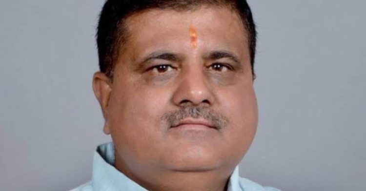 बड़ी खबर:तिरंगे पर महेंद्र भट्ट के बयान के चलते पुलिस में तहरीर