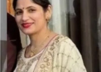 बड़ी खबर: उत्तराखंड में यूपी पुलिस की ग्रामीणों के साथ भिड़ंत।फायरिंग में महिला की मौत