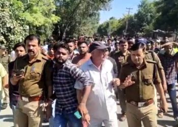 दुखद: बदमाशों ने गोली मारकर की युवक की हत्या। मचा हड़कंप