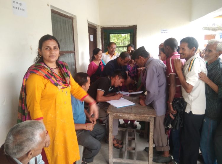 बड़ी खबर: काण्डा ग्राम पंचायत की आम बैठक। लोगों का फूटा गुस्सा….