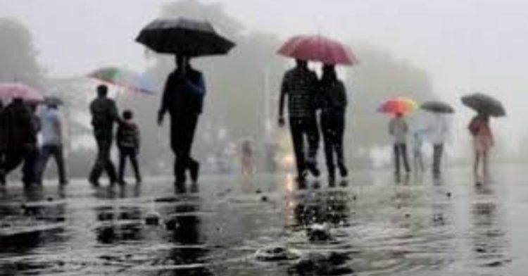 Weather update: मौसम विभाग ने कई जिलों में बारिश और बर्फबारी की जताई संभावना