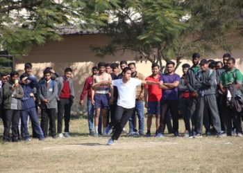 एसजीआरआर खेलोत्सव-2022 बालक वर्ग मंे आयुष व बालिका वर्ग में ज्योति ने लगाई सबसे लंबी कूद