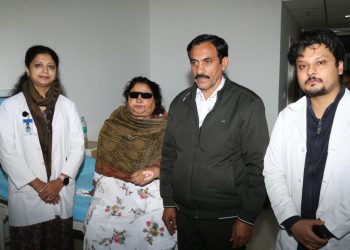 Health news: 160 किलो वजन की शुगर पीड़ित महिला के दोनों आंखों की सफल मोतियाबिन्द सर्जरी