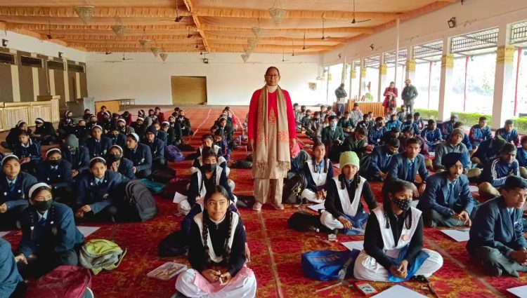 बड़ी खबर : विद्यार्थियों को तनाव मुक्त करने हेतु क्रिएटिव आर्ट प्रतियोगिता का आयोजन