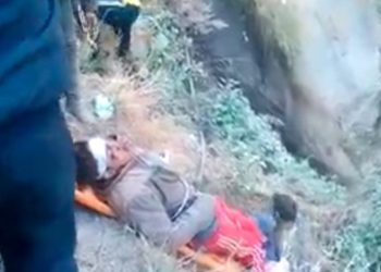 ब्रेकिंग हादसा: युवक ने अनियंत्रित मैक्स से बचने के लिए खाई में मारी छलांग।हुआ घायल