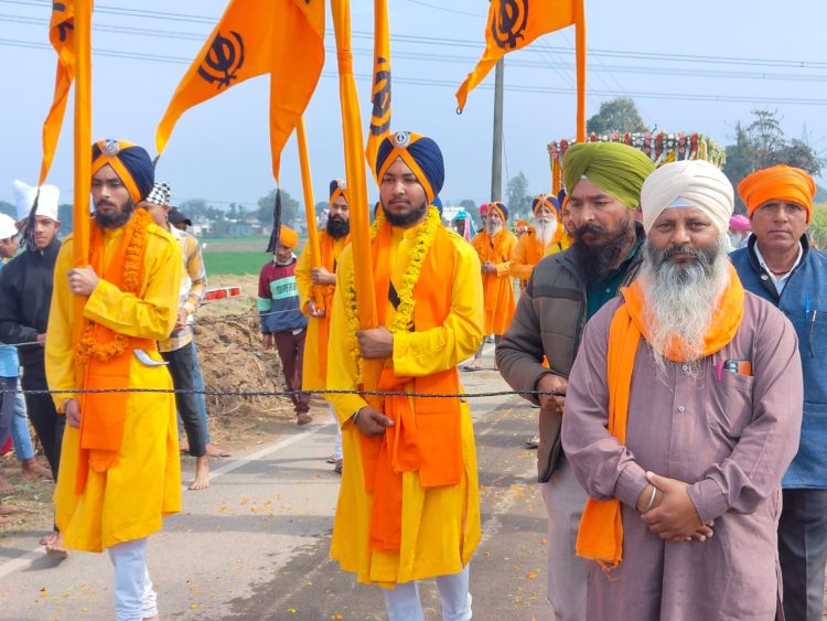 संत शिरोमणि भक्त रविदास के 246 वे प्रकाश पर्व के उपलक्ष में धूम धाम से निकाला गया नगर कीर्तन।