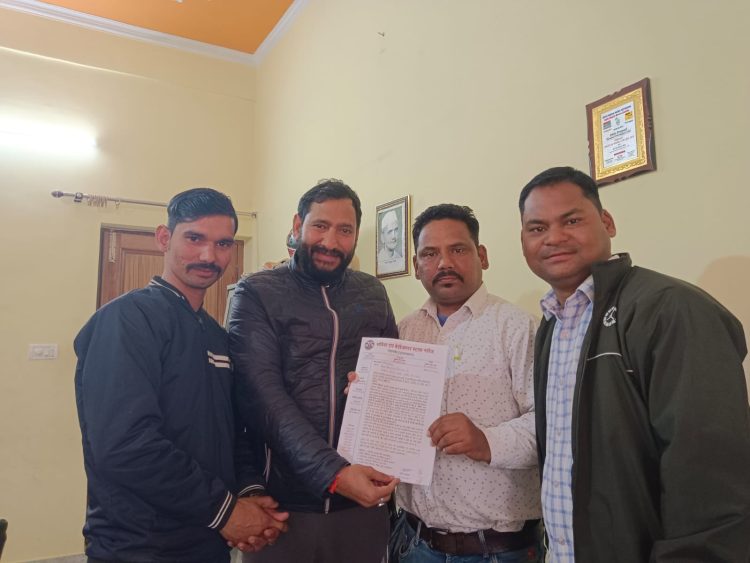 बड़ी खबर: संविदा एवं बेरोजगार स्टाफ नर्सेज ने यूकेडी से मांगा समर्थन