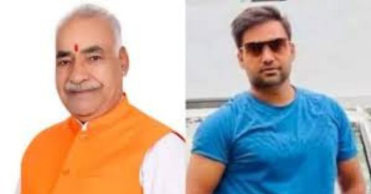 बड़ी खबर: अंकिता हत्याकांड के मुख्य आरोपी पुलकित आर्य के पिता विनोद आर्य पहुंचे वनंत्रा रिजॉर्ट। पुलिसकर्मी बने रहे मूकदर्शक