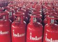 LPG Cylinder Rate: गैस सिलेंडर का ताजा रेट हुआ जारी।