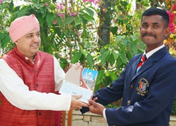 गणतंत्र दिवस परेड में उत्तराखण्ड का प्रतिनिधित्व करने वाले एसजीआरआर विश्वविद्यालय के एनसीसी कैडेट्स श्री दरबार साहिब में सम्मानित