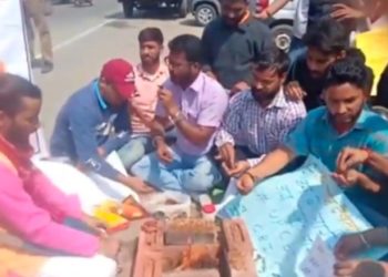 बड़ी खबर: सरकार की बुद्धि-शुद्धि के लिए बेरोजगार संघ ने किया यज्ञ