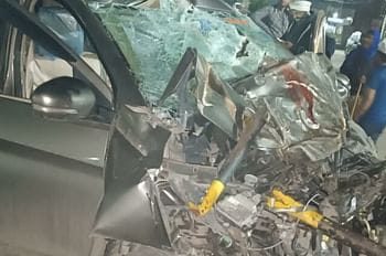 हादसा: वाहन अनियंत्रित होकर गहरी खाई में गिरा।2 की मौत 2 गम्भीर रूप से घायल