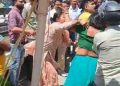 बड़ी खबर: जिला कोर्ट के बाहर दो समुदाय में हुई मारपीट। वीडियो वायरल