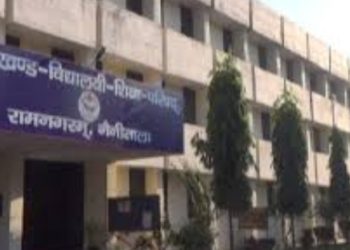 अजब -गजब: नकल के बाद अब बोर्ड परीक्षा केंद्र से उत्तर पुस्तिकाएं चोरी होने पर मचा हड़कंप