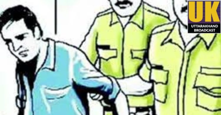 बड़ी खबर: मालिक की गैरमौजूदगी में पिलाता था रेस्टोरेंट में शराब।हुआ गिरफ्तार