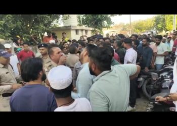 दुखद:  5 साल के बच्चे को पानी के ट्रैंकर ने कुचला। मौके पर मौत