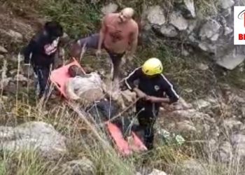 दु:खद हादसा: अनियंत्रित होकर वाहन वाहन दुर्घटनाग्रस्त । 3 की मौत 3 गंभीर रूप से घायल