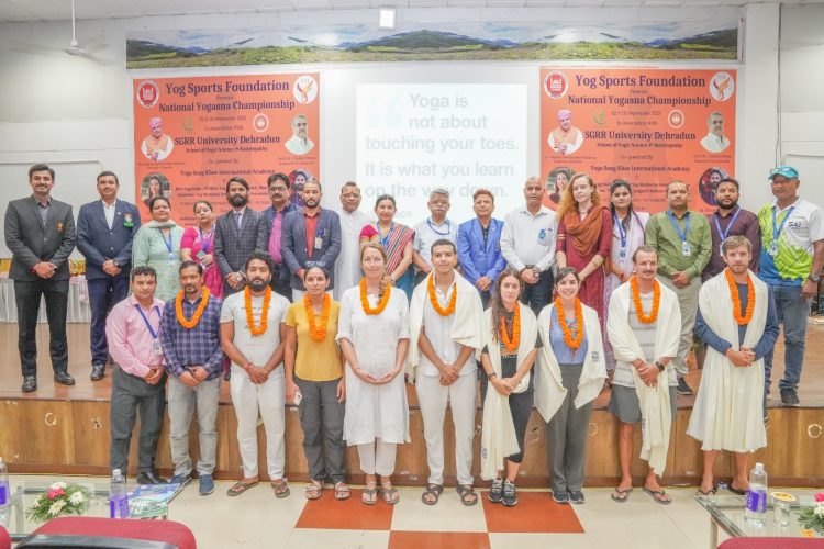 एसजीआरआर विश्वविद्यालय में जुटे देश विदेश के योग साधक