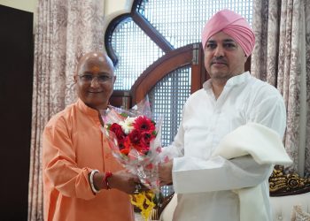 स्वास्थ्य मंत्री व लैंसडाउन विधायक ने श्री दरबार साहिब में टेका मत्था