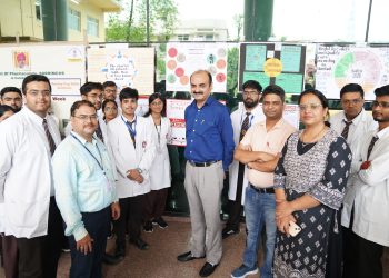 श्री महंत इन्दिरेश अस्पताल में मेडिकल छात्र-छात्राओं ने दिया मरीजों के अधिकारों व दायित्वों का संदेश